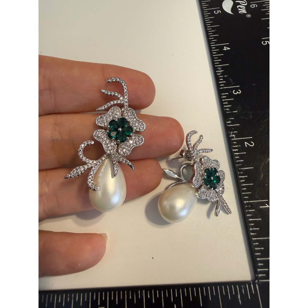 Silver Tone Emerald Green Crystal Floral Faux Pearl Drop Earrings Statement